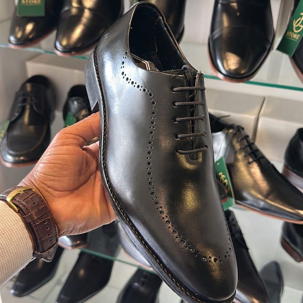 Oxford Wholecut Brogue Preto